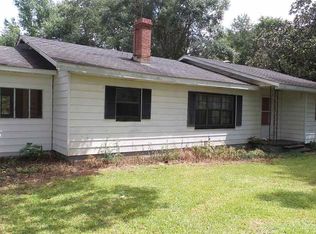 360 Cox Rd, Walnut Hill, FL 32568