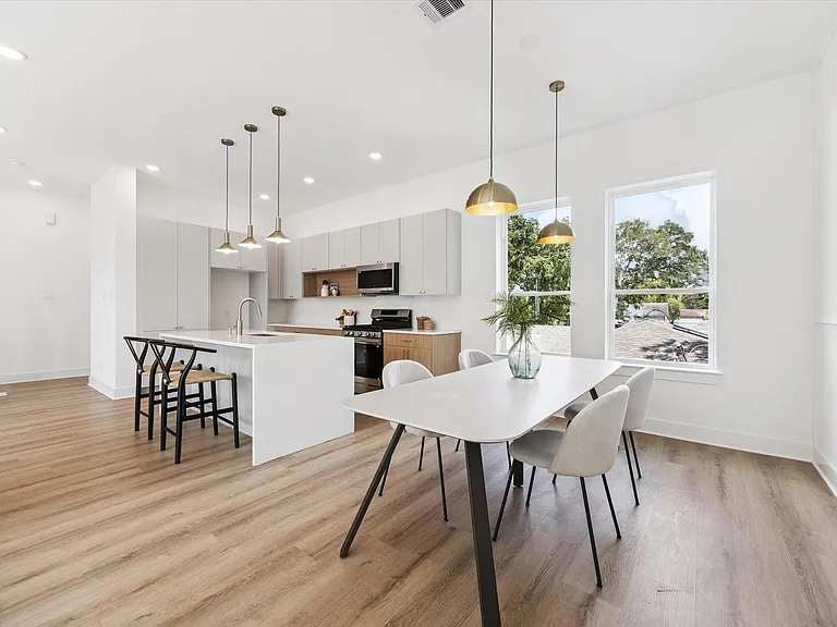 6341 W Montgomery Rd — Photo 9