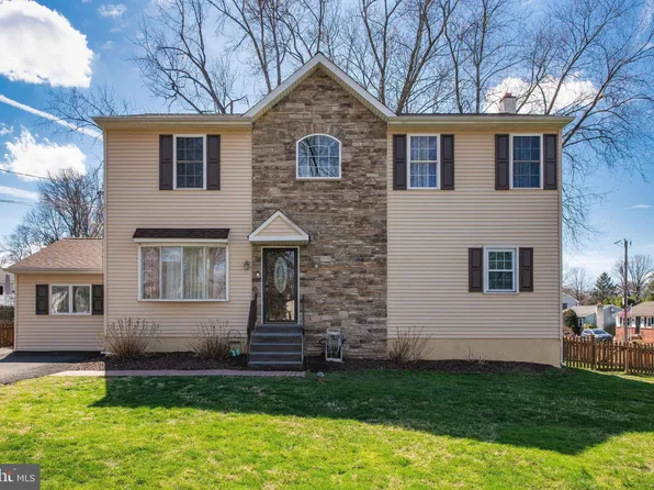 403 E Myrtle Ave, Feasterville Trevose, PA 19053