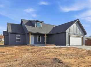 218 N Grand Ave, El Reno, OK 73036