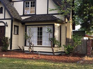 1304 E 2nd St, Port Angeles, WA