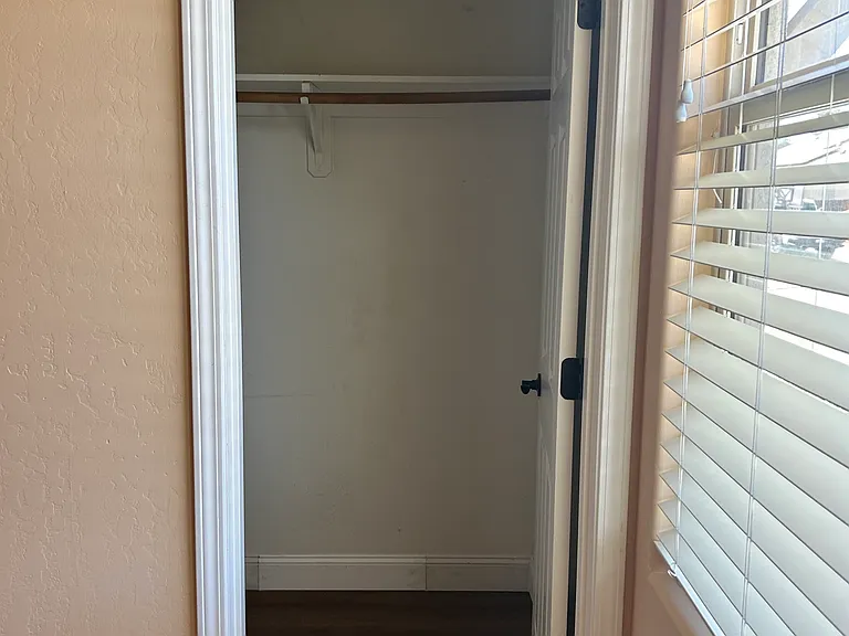 2031 W Flagstaff Ave #93291VISALIA — Photo 5
