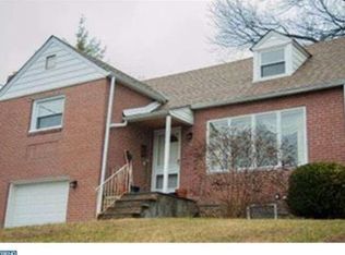 211 Woodlawn Ave, Willow Grove, PA 19090