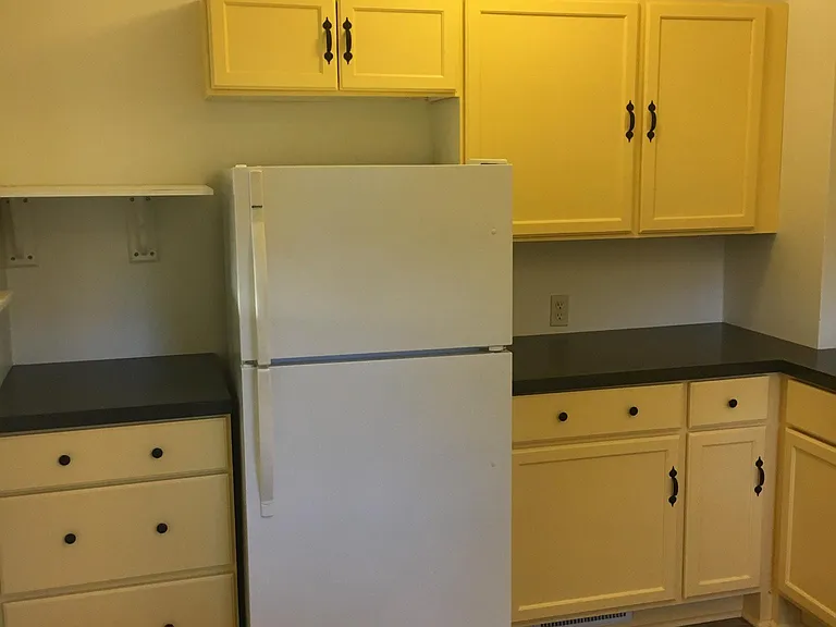 1005 N C St — Photo 5