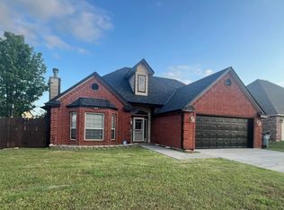 8102 SW Cherokee Ave, Lawton, OK 73505