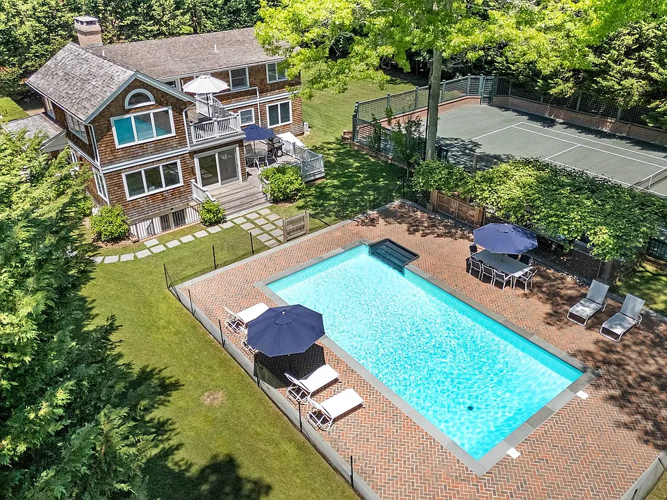 2221 Scuttle Hole Rd