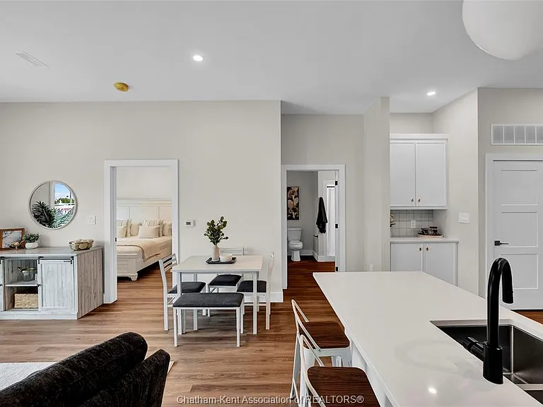 12 Mill St W #309 — Photo 10