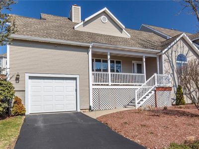11 Canary Ct, West Warwick, RI, 02893
