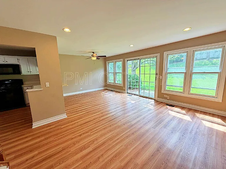 262 Greensboro Ct — Photo 5