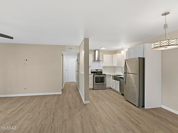4th image of 6312 N Barcelona Ln Unit 601