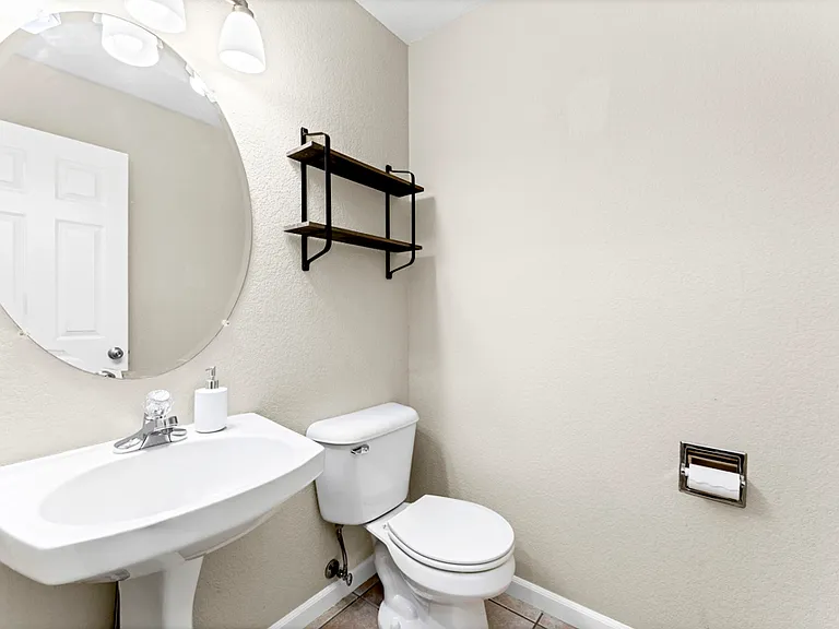 1219 Atwood St — Photo 13