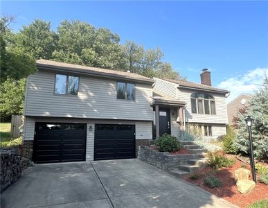 1037 Ajay Dr, South Park, PA, 15129