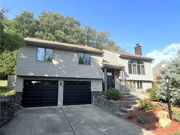 1037 Ajay Dr, South Park, PA 15129