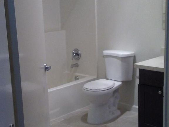 5th image of 2040 Fair Park Ave APT 408