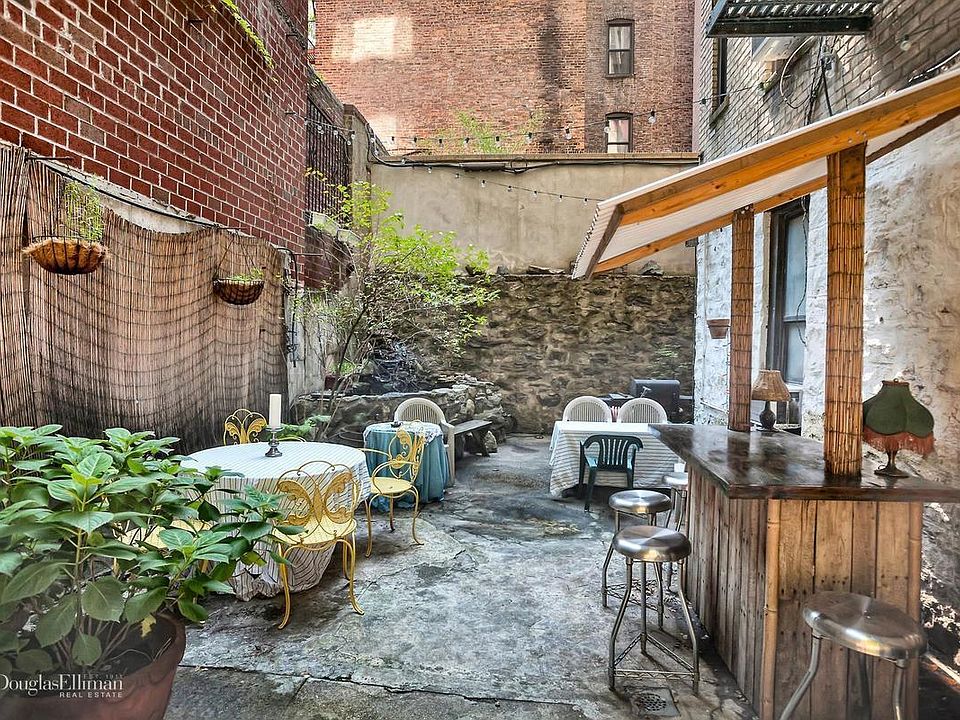 1st image of 461 W 44th St #1A2G