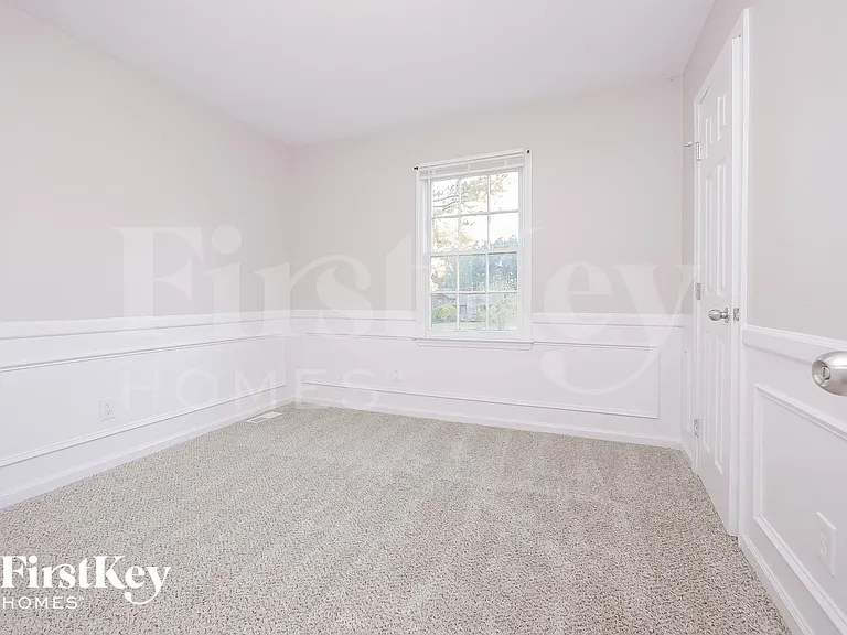 195 Freestone Dr — Photo 11