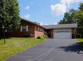 25 Old Orchard Ln, Monroe, OH