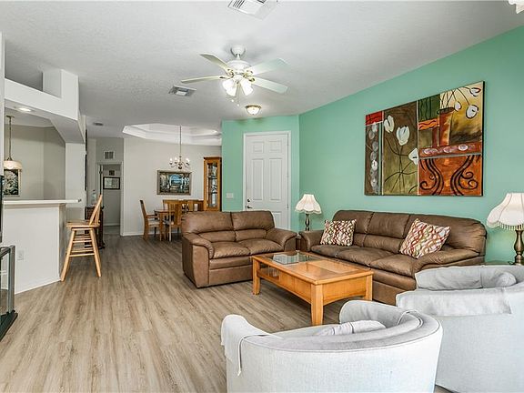 4th image of 7217 Cleopatra Dr