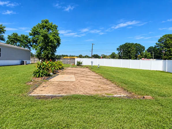 106 Gawain Dr, Prattville, AL 36067