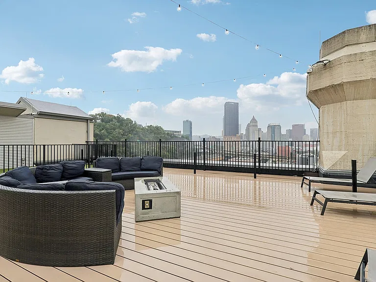 95-web-or-mls-Penn Ave-2409-930