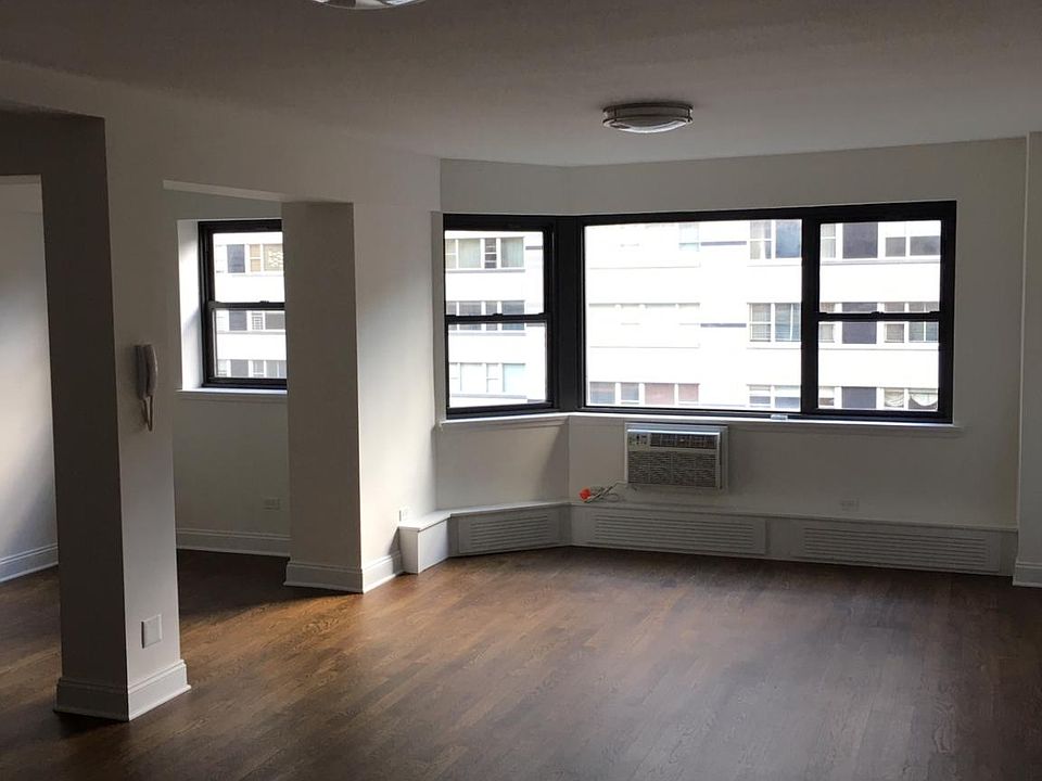 1st image of 165 E 35th St APT 12D
