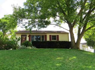 1299 Scott Ave, Waterloo, IA 50701