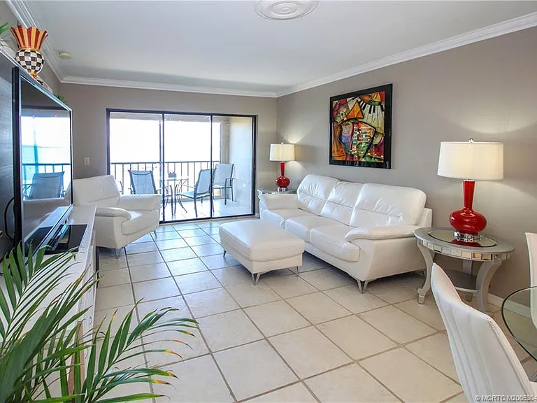 4720 NE Sandpebble Trce #403 — Photo 5