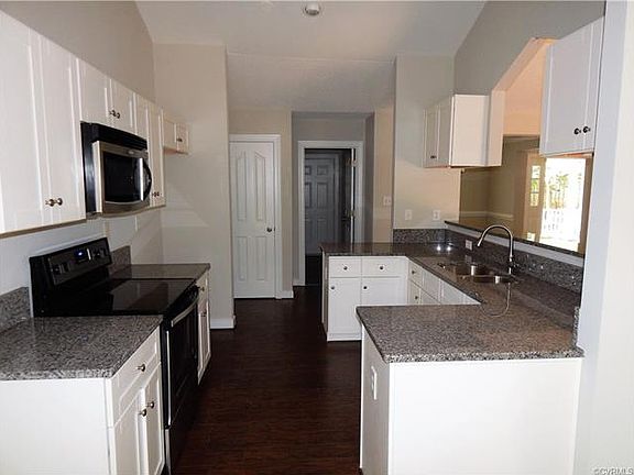3rd image of 13401 Orchard Wood Ct