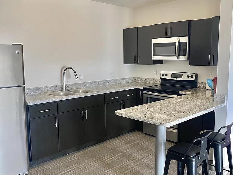 502 Shiloh Dr #303E — Photo 3