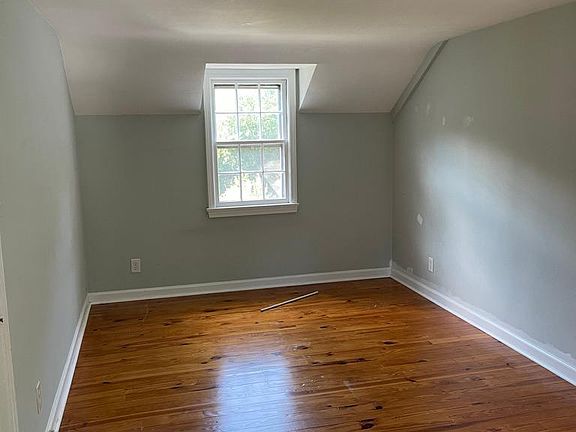 3rd image of 5-134 N State St #5