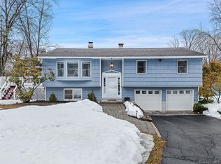 9 Mercury Court, Carmel, NY 10512