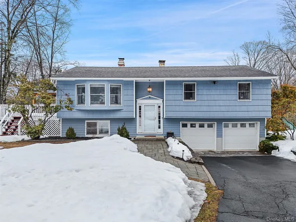 9 Mercury Court, Carmel, NY 10512