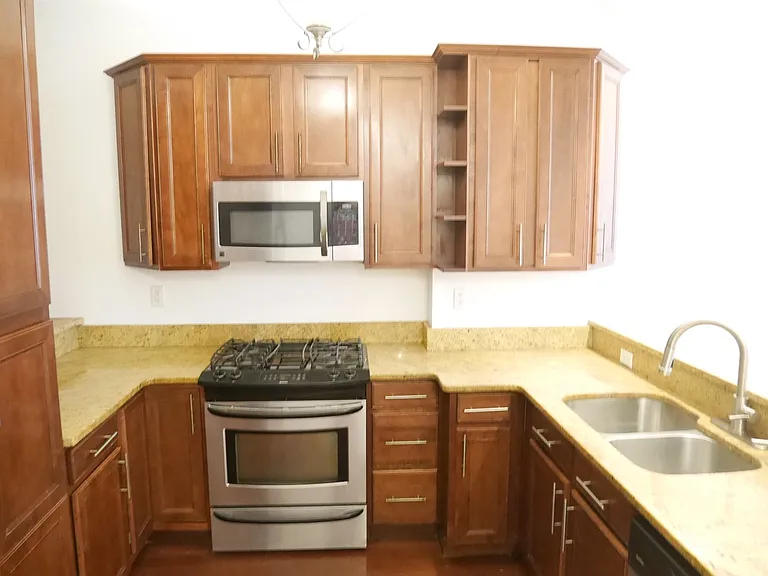 2318 Eutaw Pl #1 — Photo 7