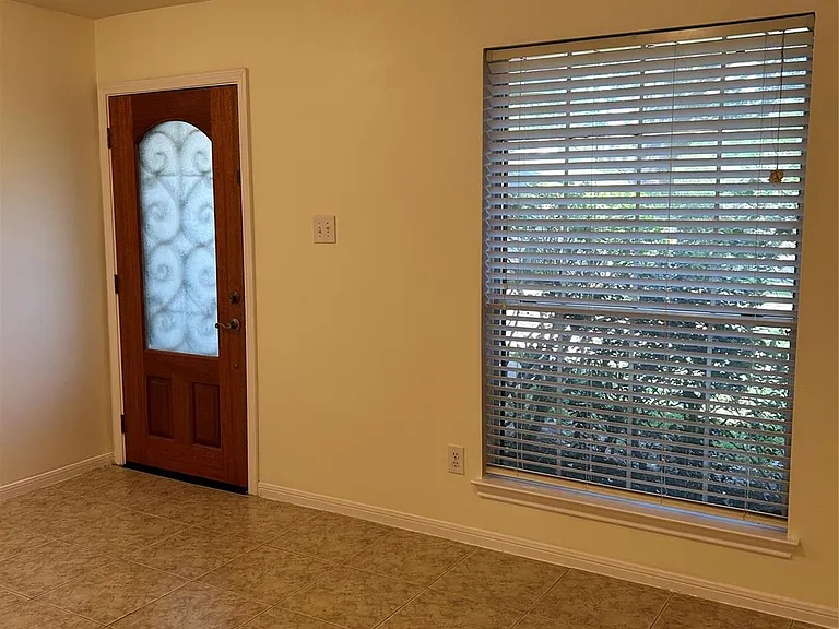 3601 Colleen Meadows Cir — Photo 2