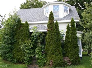 230 S Matteson St, Bronson, MI 49028