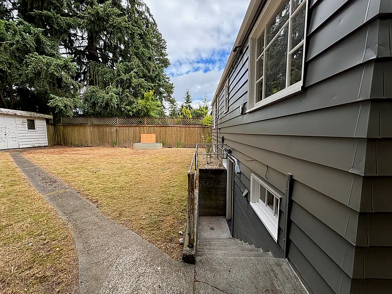 9521 12th Ave NW #2 — Photo 30