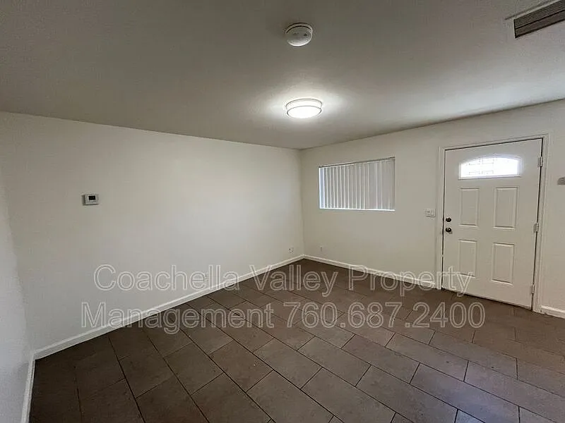 1 bed, 1.0 bath, $1,295 — Photo 2