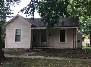 702 Spruce St, Halstead, KS 67056