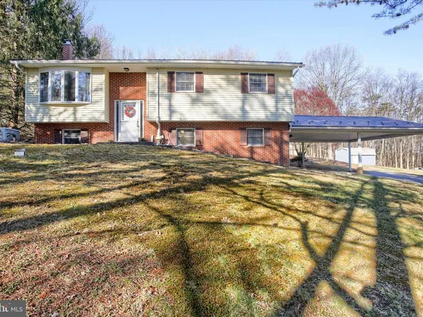 45 Allen Dr, Shermans Dale, PA 17090