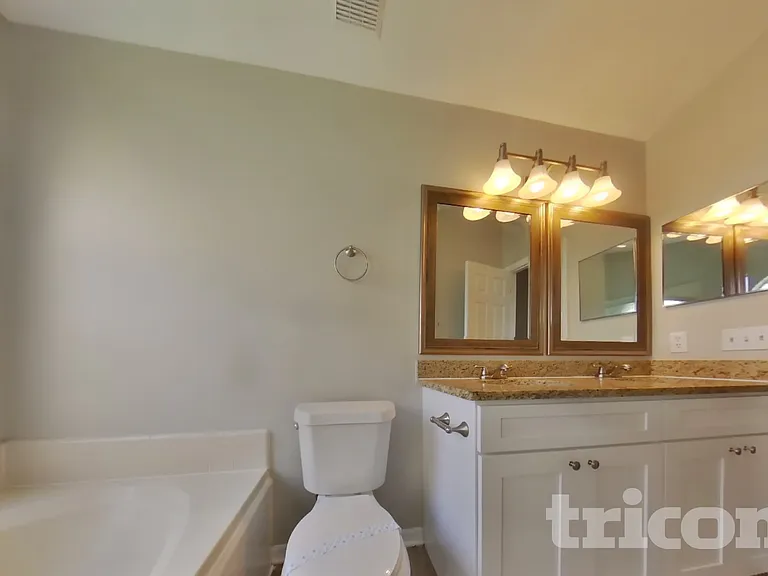 1021 Whittier Cir — Photo 8