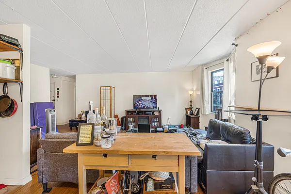 Sold by Excell Choice Realty | media 32