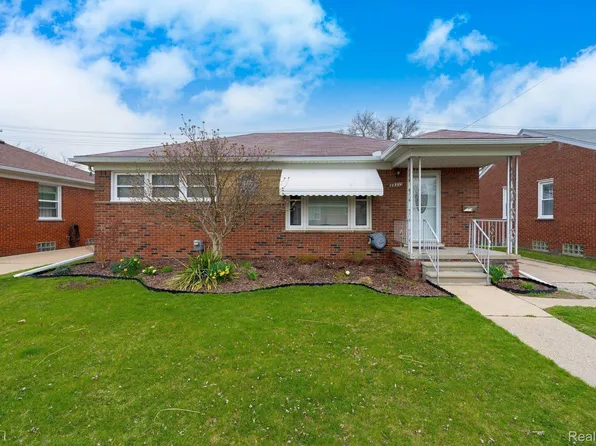 20217 Gaukler St, Saint Clair Shores, MI 48080