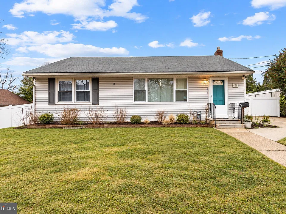 418 Lee Ave