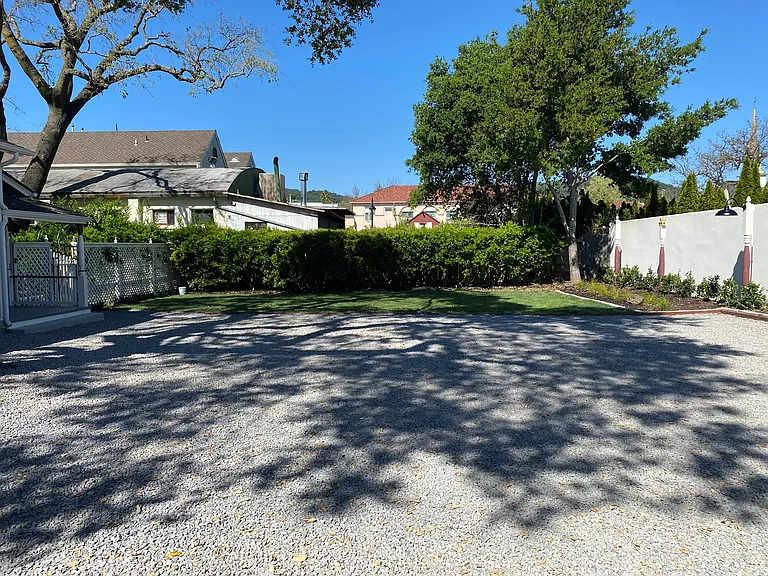 578 Broadway — Photo 38