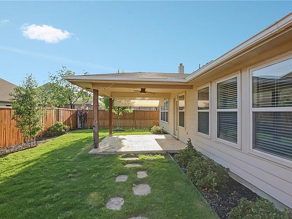 5th image of 9133 Brook Hill Ln