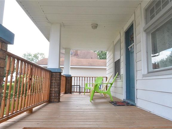 3rd image of 3882 W 136th St