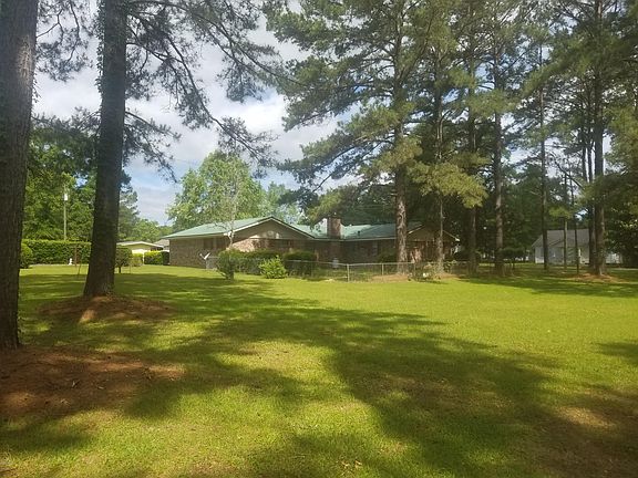 5th image of 717 Jackson Ave