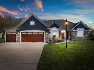 8645 Chaucer Cir E, Bristol, WI 53104