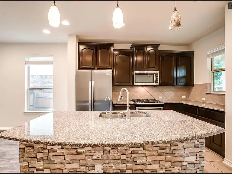 14215 McCoy Loop — Photo 7