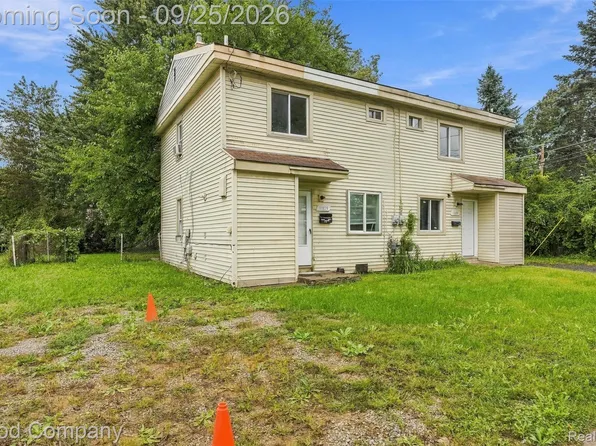 33129 Alberta St, Westland, MI 48186